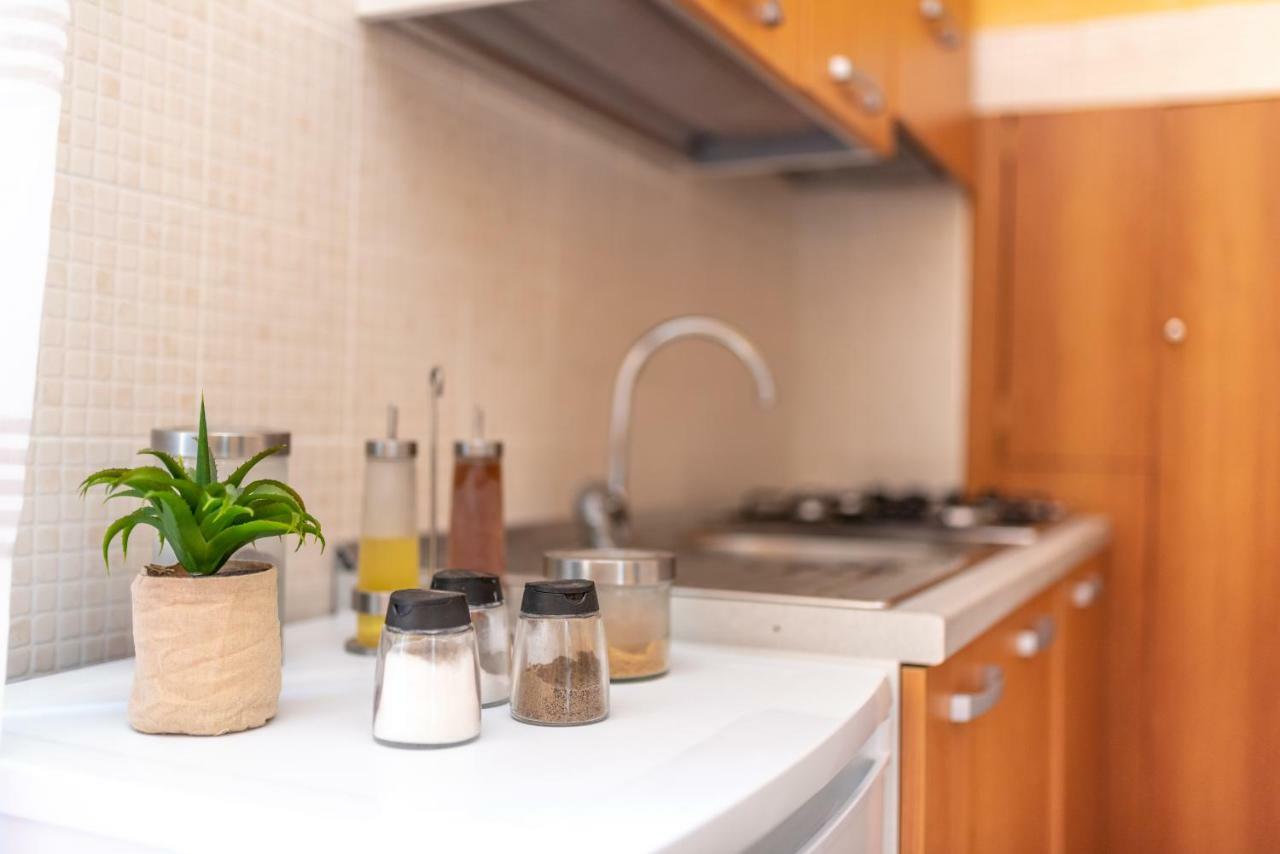 Quirino'S House Apartment ตาออร์มินา ภายนอก รูปภาพ